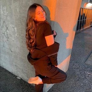 Meet your Posher, Sierra